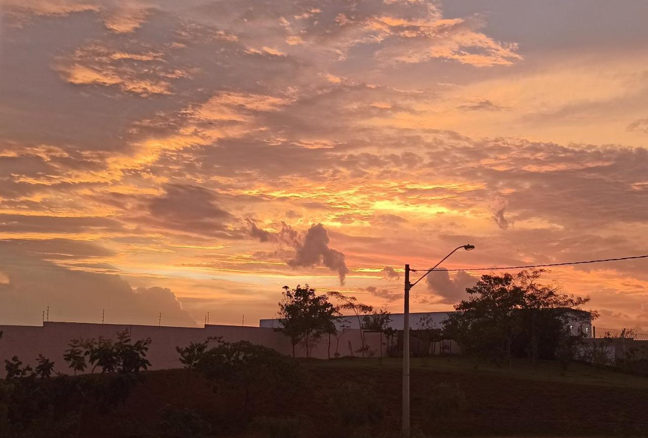 Lindo Apartamento 2 Quartos Em Condominio A 10 Minutos De Holambra Jaguariuna Bagian luar foto
